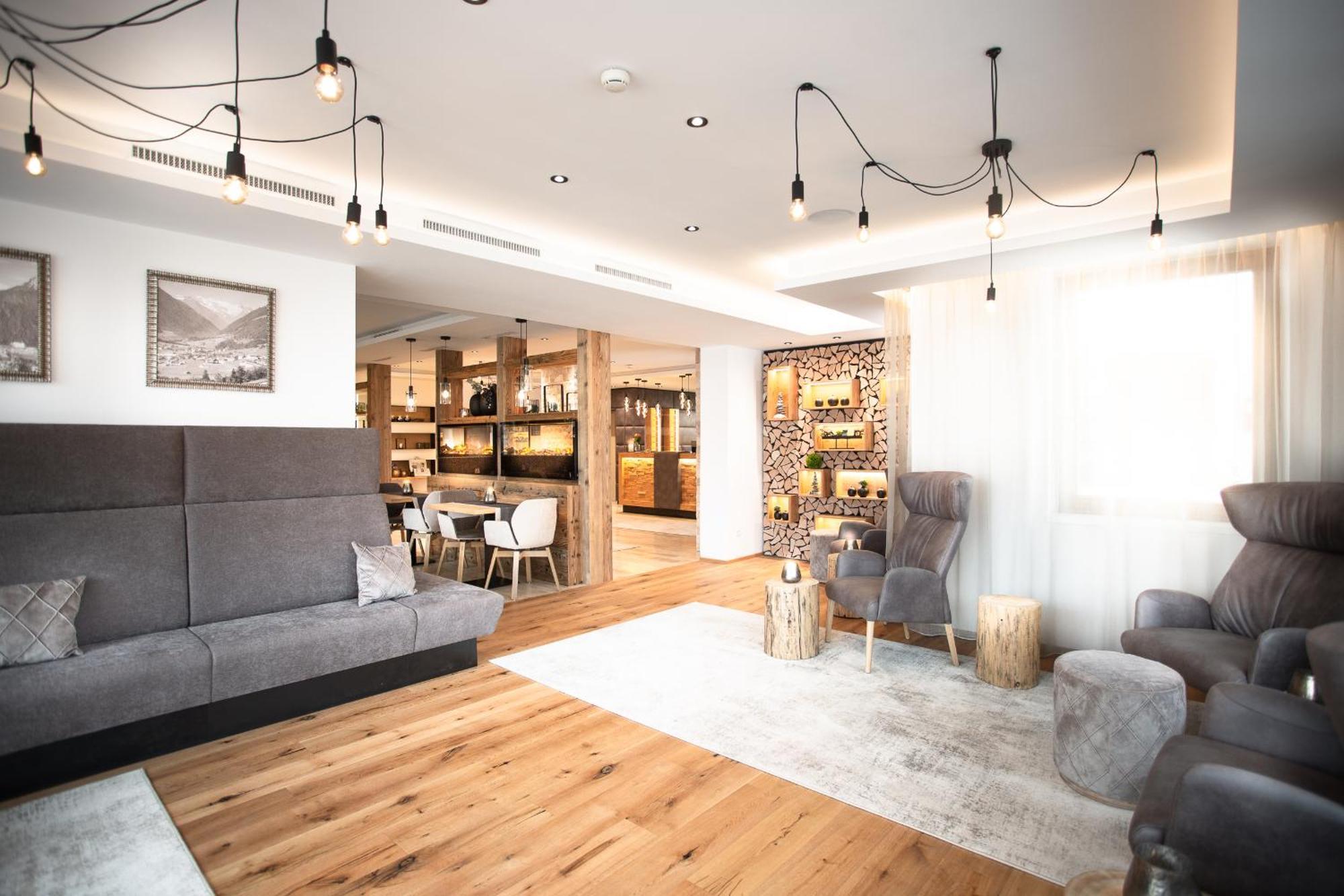 Hotel Brugger Fulpmes Esterno foto