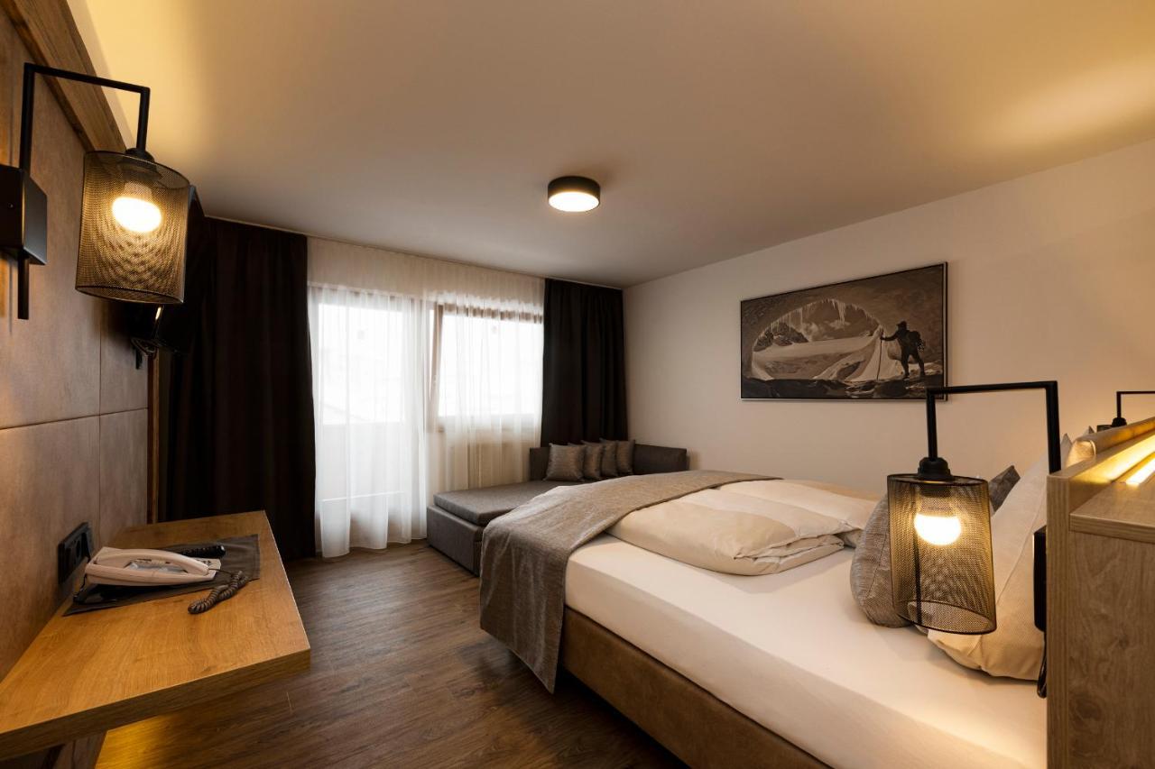 Hotel Brugger Fulpmes Esterno foto