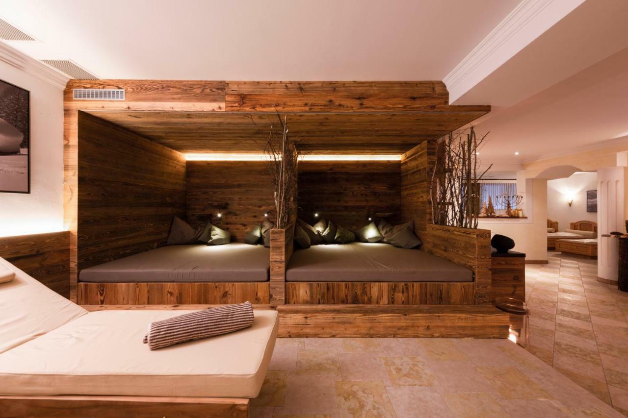 Hotel Brugger Fulpmes Esterno foto