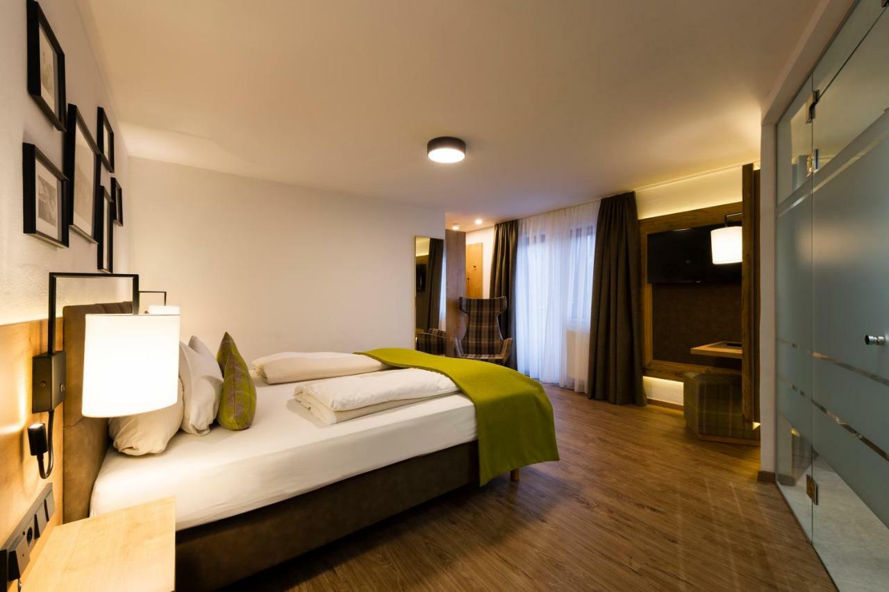 Hotel Brugger Fulpmes Esterno foto